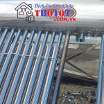 Thay ống thủy tinh năng lượng mặt trời hư hỏng bể vỡ