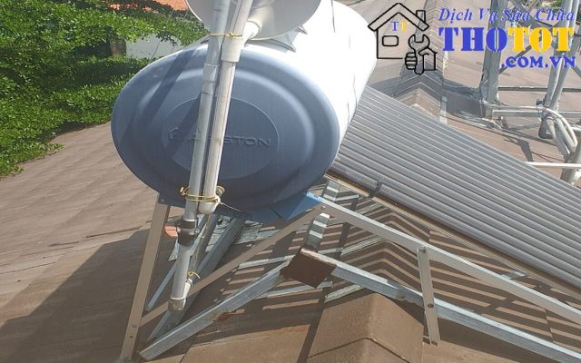 Sửa máy nước nóng năng lượng mặt trời Thủ Đức