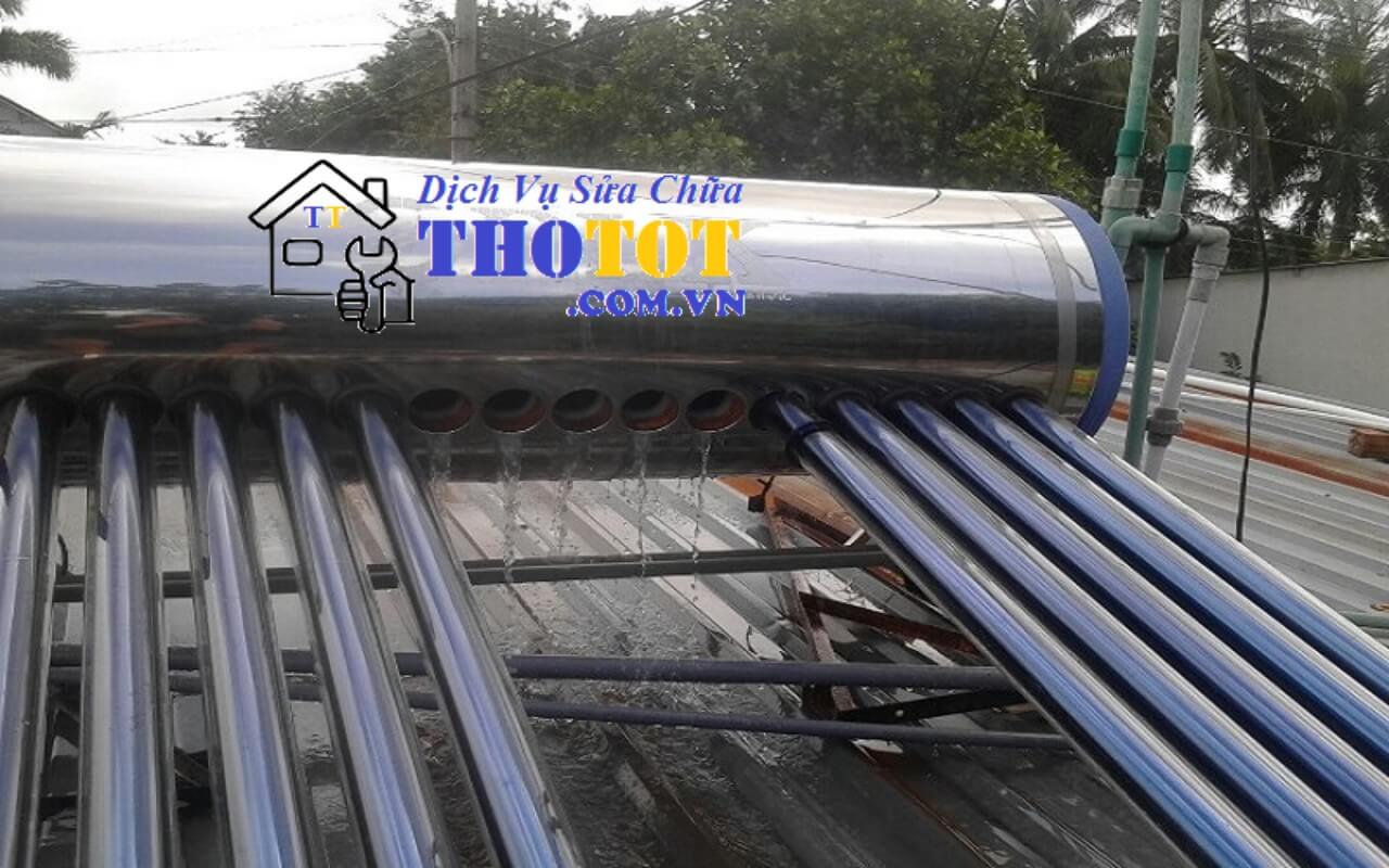 vệ sinh năng lượng mặt trời tân phú