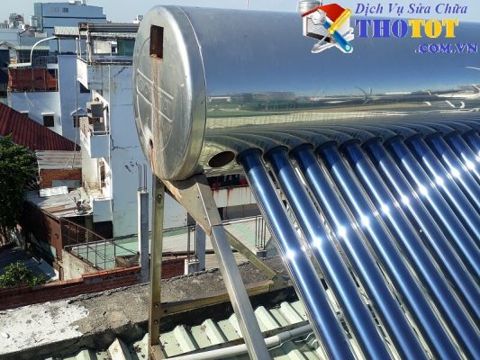 Sửa máy nước nóng năng lượng mặt trời Sơn Hà