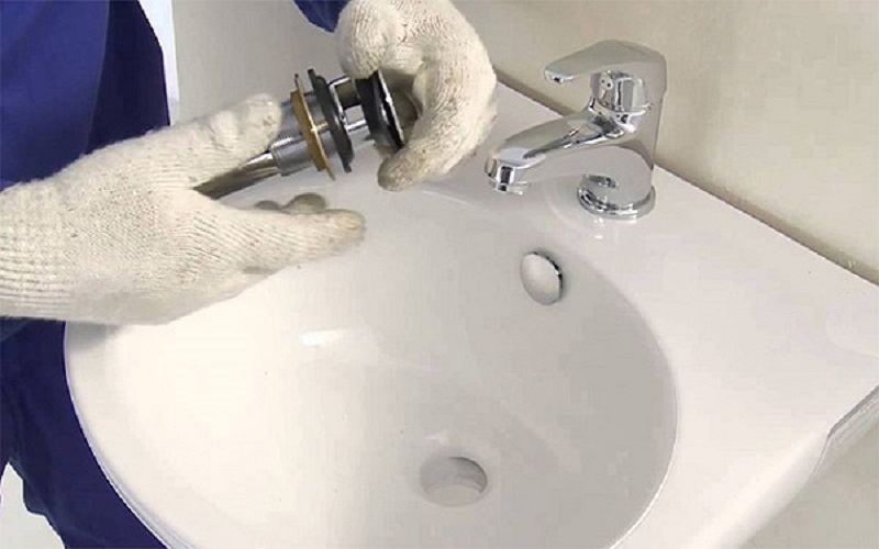 lắp đặt lavabo rửa mặt 1
