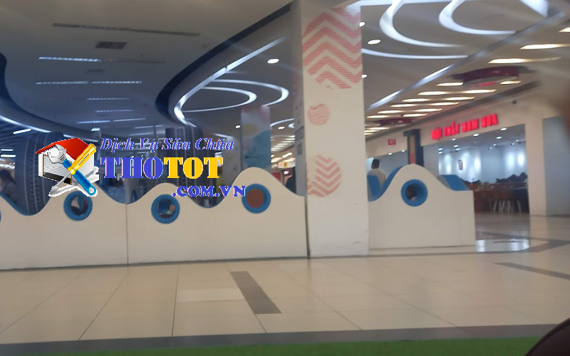 Thợ lắp đèn led đèn trang trí
