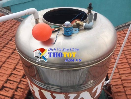 Lắp đặt thay thế phao bồn nước