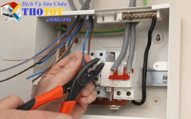 thay thế lắp đặt cb cầu dao điện